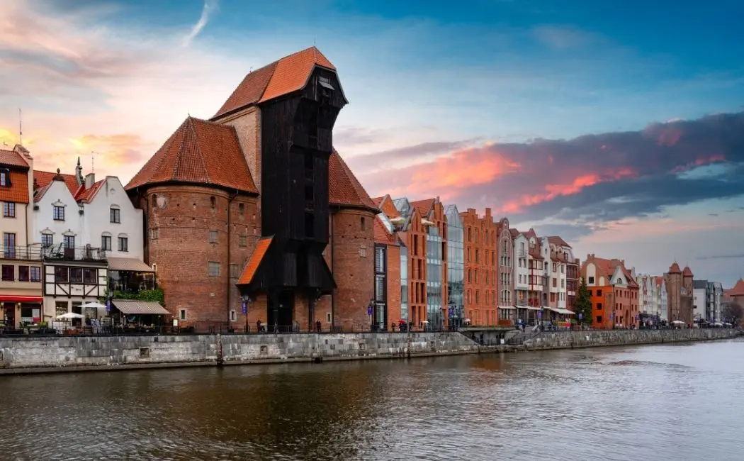 UM Gdańsk zaprasza na zwiedzanie wieży zegarowej dworca Gdańsk Główny 10 maja