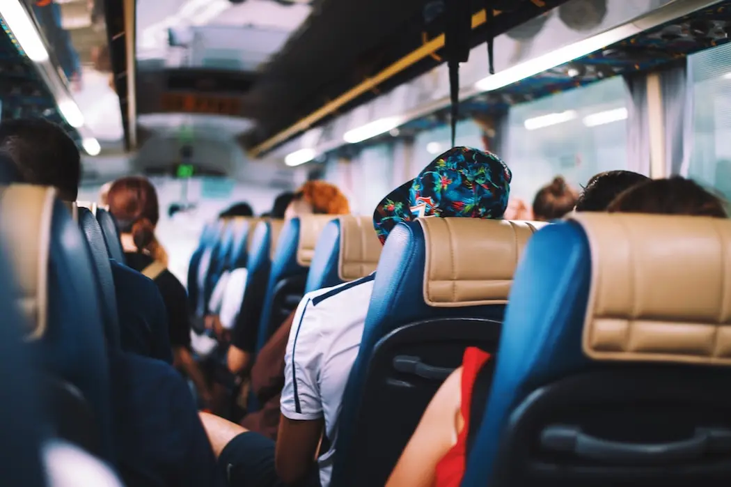 Samochody bus w biznesie: Jak wykorzystać je do rozwoju firmy