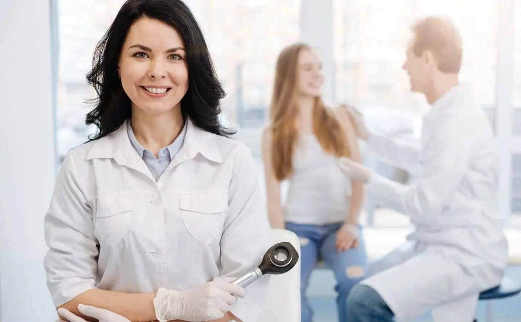 Problemy ze skórą? Umów się online do lekarza dermatologa