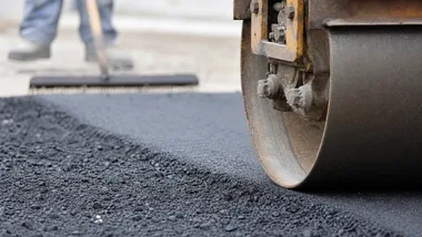 Al. Hallera z nową nawierzchnią. Remont obejmie 1,5 km jezdni