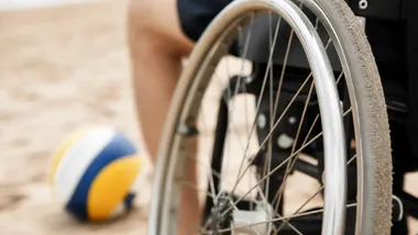 Bezpłatne wózki plażowe dostępne przez cały rok w Brzeźnie