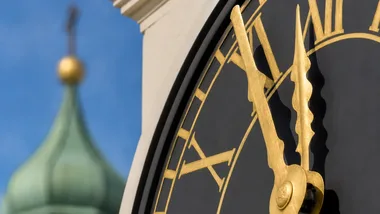 Zegar wrócił na wieżę kościoła św. Barbary po ponad 80 latach