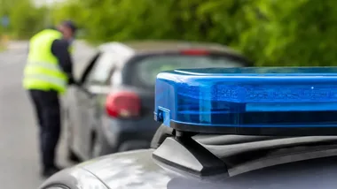 45 patroli i 97 strażników przy gdańskich cmentarzach na Wszystkich Świętych