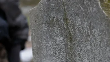 Gdański cmentarz-symbol łączy ślady dawnych wyznań i kultur