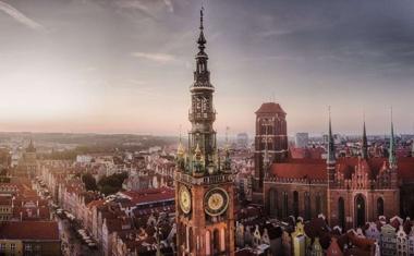 UM Gdańsk: Złota rączka” wspiera seniorki i seniorów. Zadzwoń, a fachowiec przyjdzie i pomoże