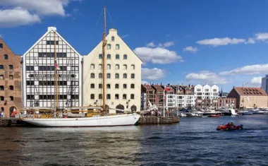 Nowe kanały kontaktu w Ośrodku Interwencji Kryzysowej – dyskrecja i dostępność dla osób w kryzysie