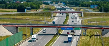 Upał na start wakacji. GDDKiA przypomina o wodzie i przerwach w trasie