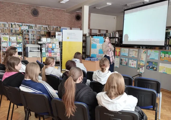 Uczniowie na tropie niepodległości - zajęcia "Ojcowie Niepodległości" ożywiły historię w filii