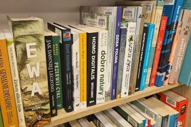 Część księgozbioru Pomorskiej Biblioteki Pedagogicznej znika z wypożyczalni