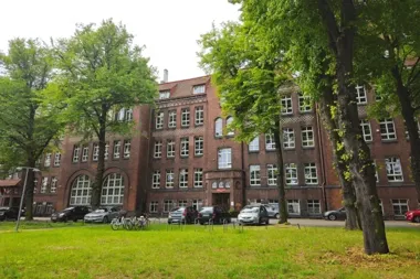 Trzy dni przerwy w gdańskiej bibliotece. Majówka zmienia rytm czytania