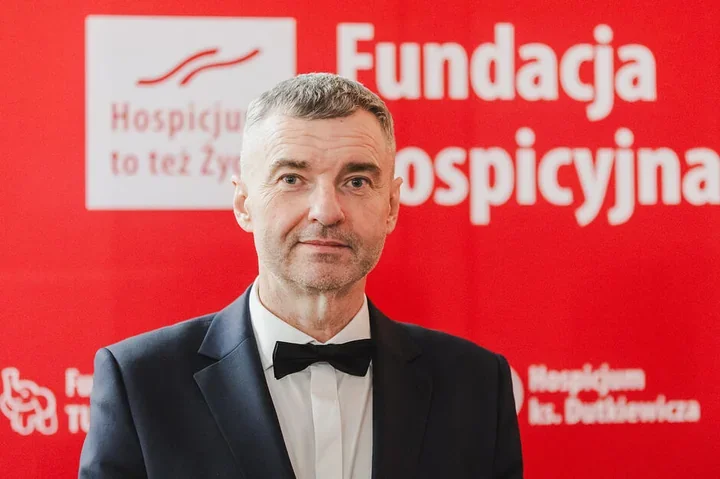 Honorowi konsulowie angażują się dla hospicjum – jak wspierają Charytatywny Bal z Sercem