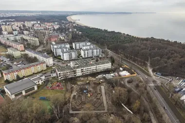 Budowa pływalni przy ul. Sybiraków w Brzeźnie – prace nabierają tempa