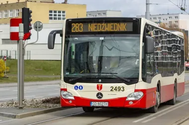 Remont na ul. Jarowej – autobus 283 jedzie objazdem, niektóre przystanki zostaną zawieszone