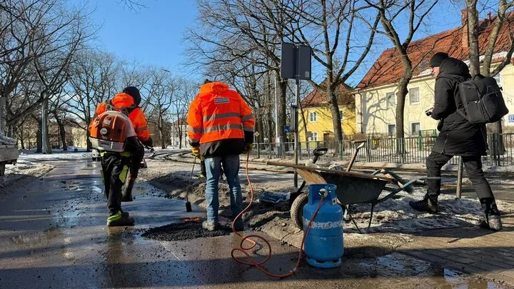 Zimowe łatanie dziur w Gdańsku – drogowcy zabezpieczyli 250 ulic przed wiosną