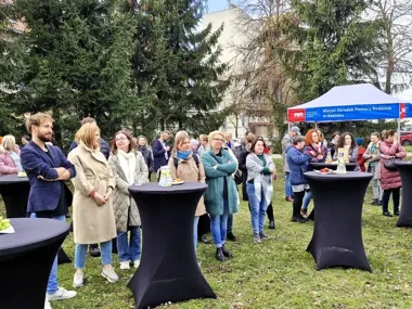 Podwieczorek Społeczny wraca do ogrodu. NGO porozmawiają o sieciach wsparcia