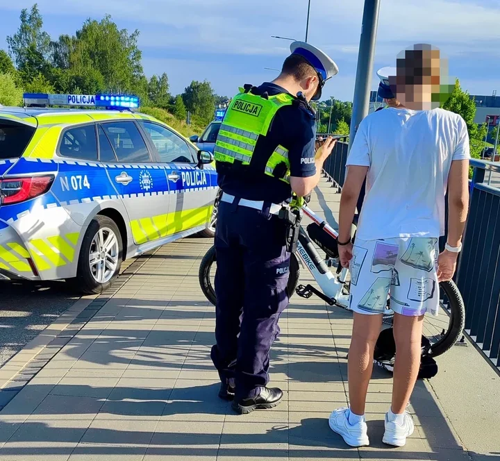 Ponad 100 kontroli w Gdańsku - policja przyjrzała się nieletnim na hulajnogach