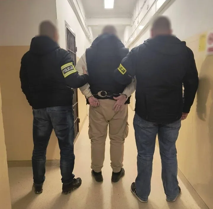 116 czekolad i słuchawki za 2000 zł - 37-latek wpadł we Wrzeszczu