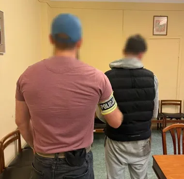 Trzech młodych mężczyzn zatrzymanych w Gdańsku. Mieli przy sobie gaz