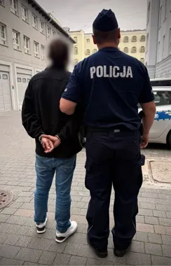 Kosmetyki, perfumy i alkohol. Dwie osoby z zarzutami w Gdańsku