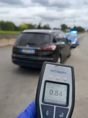 Ponad 1,6 promila i czteroletni syn w aucie. Świadkowie zareagowali