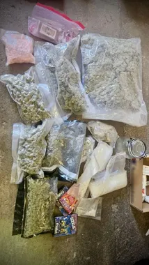 Garaż w Śródmieściu pełen narkotyków - 23-latek usłyszał ciężki zarzut