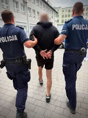 Recydywista z Przymorza usłyszał zarzuty po kradzieżach za prawie 8 tys. zł