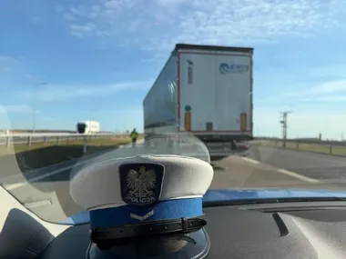 48 mandatów w jeden dzień - gdańska drogówka wyłapała tiry z usterkami