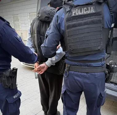 Wrócił do sklepu po łup, a ochrona i policja od razu go rozpoznały