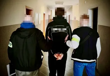 Mefedron trafiał do 13-latek - gdańska policja zatrzymała 18-latka