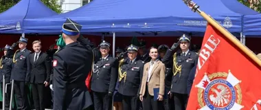 Strażacy stanęli w centrum Gdańska. Padły odznaczenia i mocne słowa