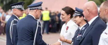 Nowi policjanci złożyli ślubowanie. W Gdańsku wyróżniono także wojewodę